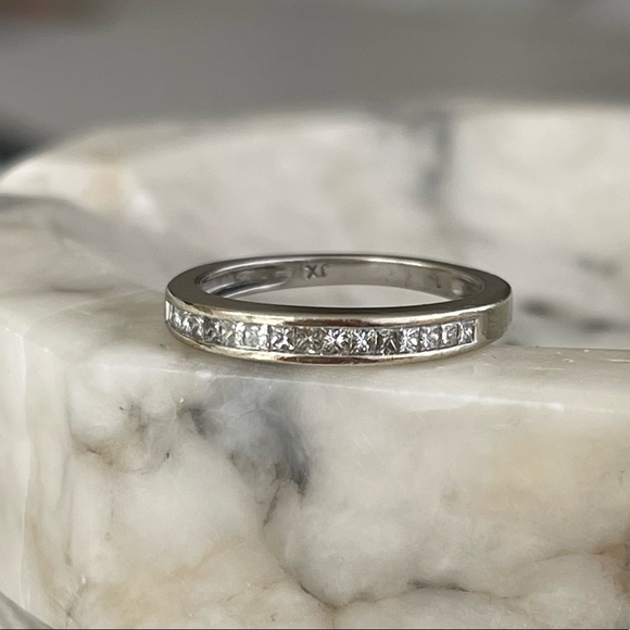 Solid 14K white gold diamond ring natural princess diamonds stacking band VTG - Picture 3 of 15